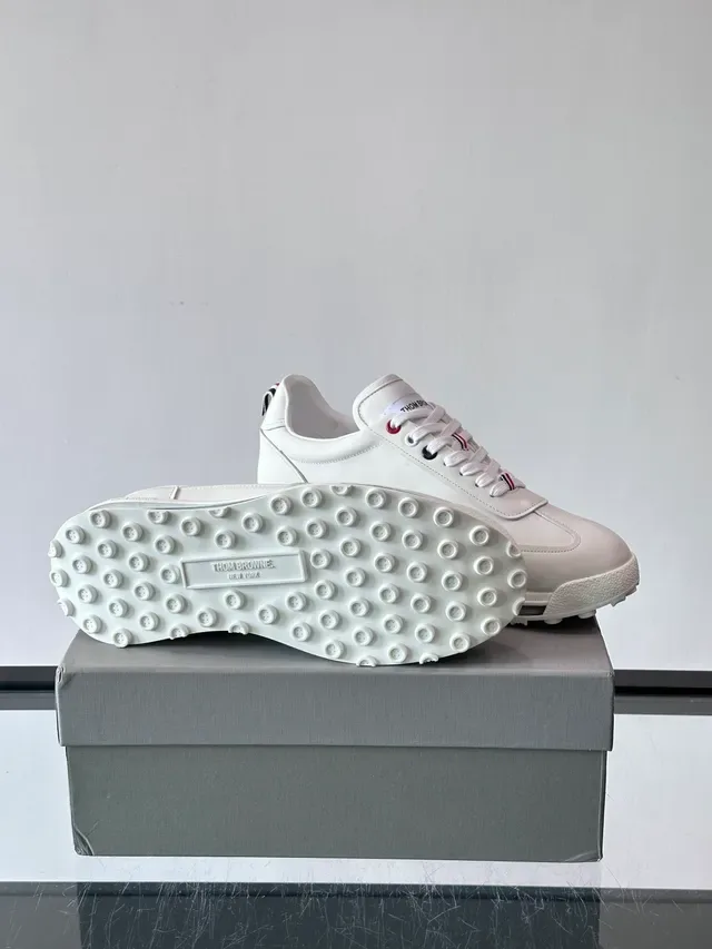 Thom Browne Air Runner सादा लाल Low-Top लेदार आपर लाइफस्टाइल स्निकार 2