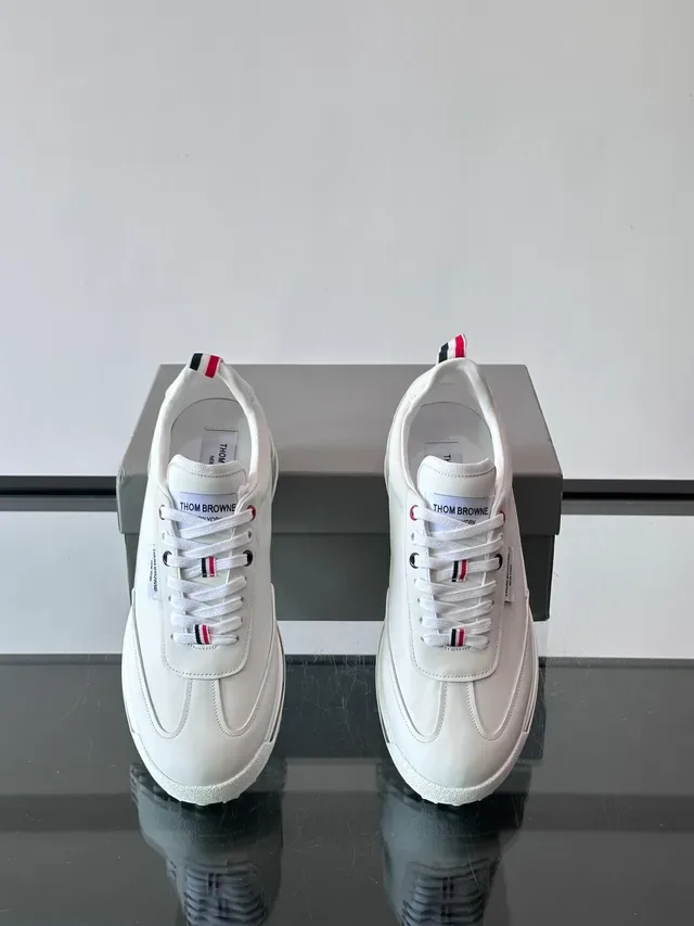 Thom Browne Air Runner सादा लाल Low-Top लेदार आपर लाइफस्टाइल स्निकार 5
