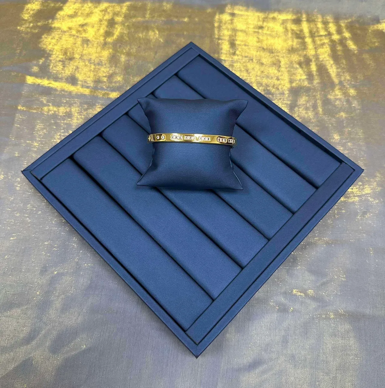 Tiffany & Co. Gold Silver Hinged Bangle Two-Tone Bracelet 9