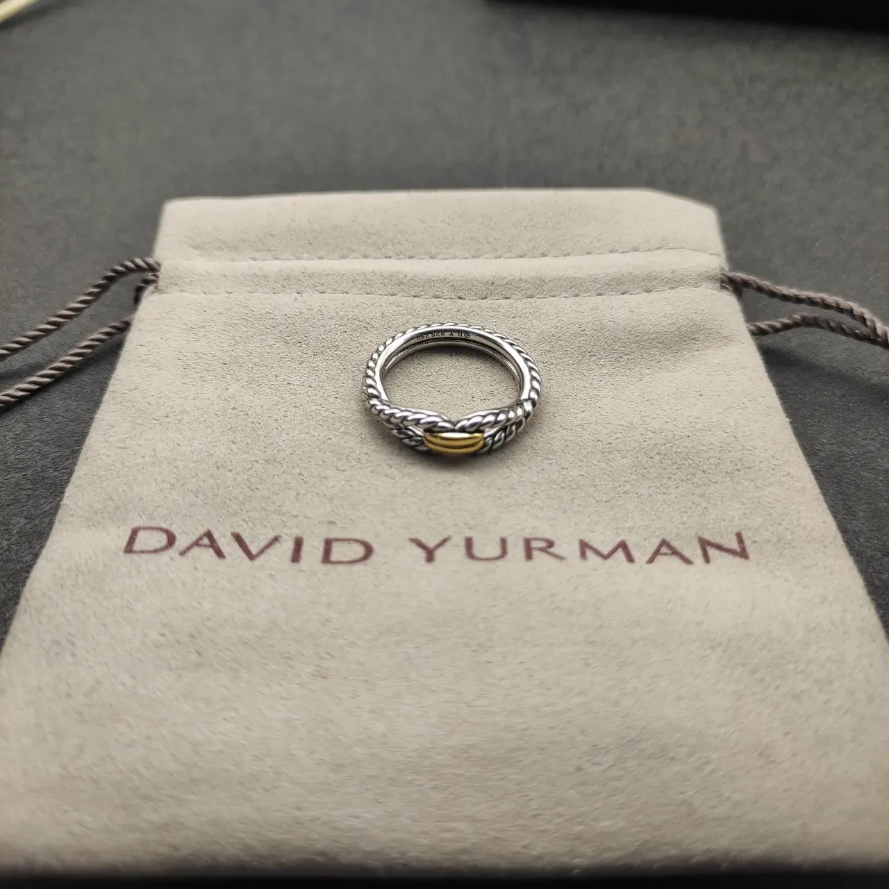 Tiffany & Co. Bague bicolore argent et or bande torsadée 8