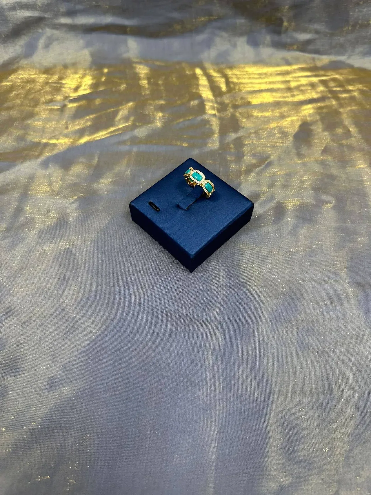 Tiffany & Co. Three-Stone Turquoise Cabochon Gold-Tone Ring 9
