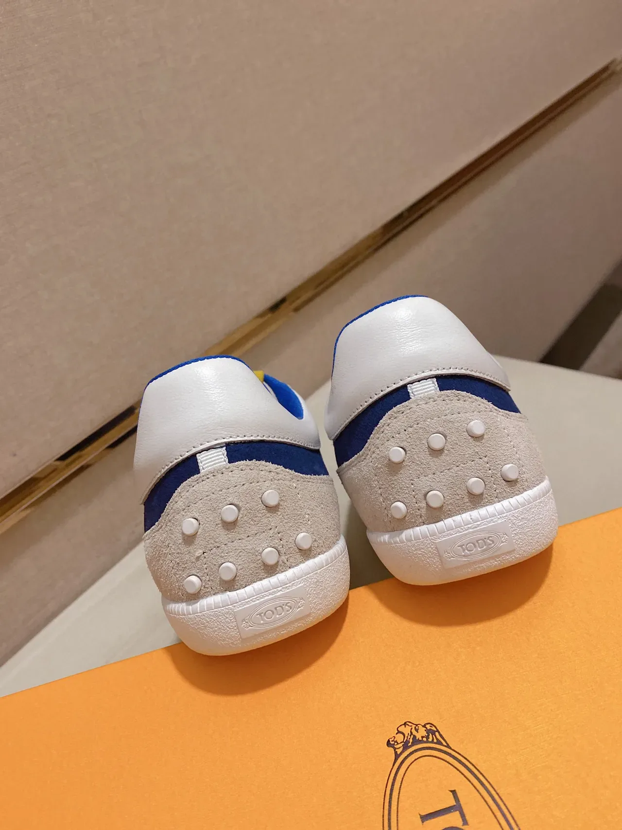 Tod's Navy Beige Camurça Upper Couro Tan Listra Lateral Tênis Lifestyle 3