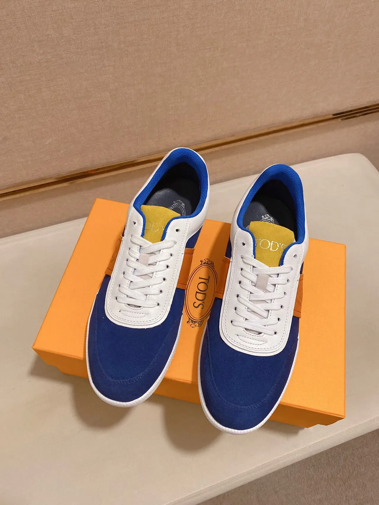 Tod's Navy Beige Camurça Upper Couro Tan Listra Lateral Tênis Lifestyle 4