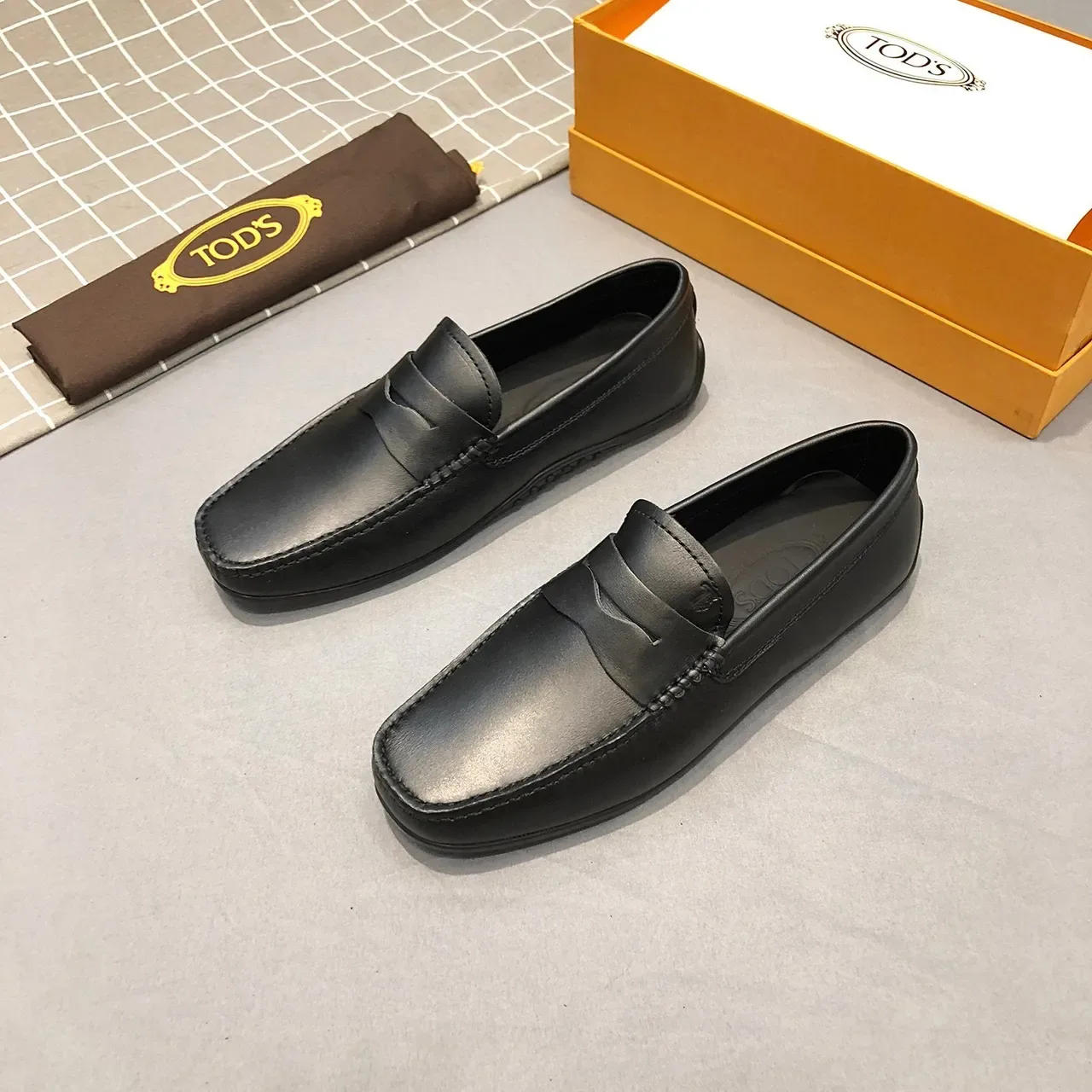 Mocassim Tod's Penny Strap Couro Preto 2