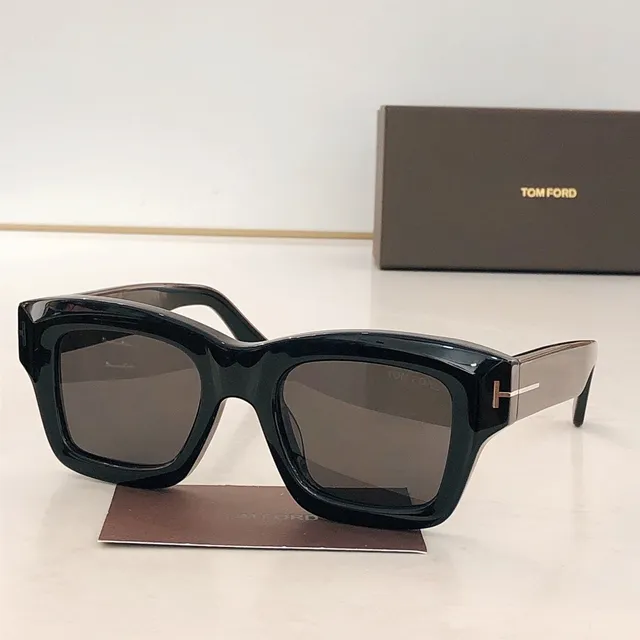Tom Ford Black Acetate Gold-Accent Rectangular Mirrored Sunglasses 8