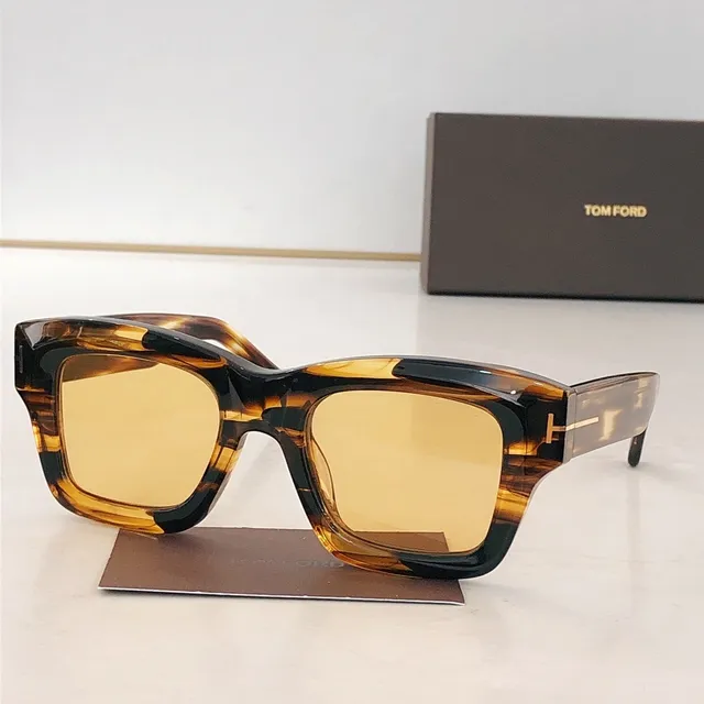 Tom Ford Black Acetate Gold-Accent Rectangular Mirrored Sunglasses 9