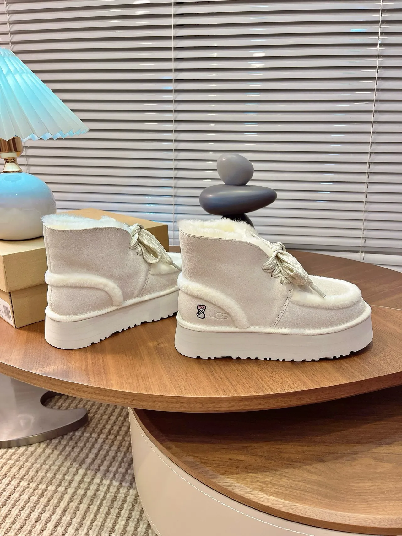 UGG Beige White Platform Sole Shearling-Lined Snow Boots 3