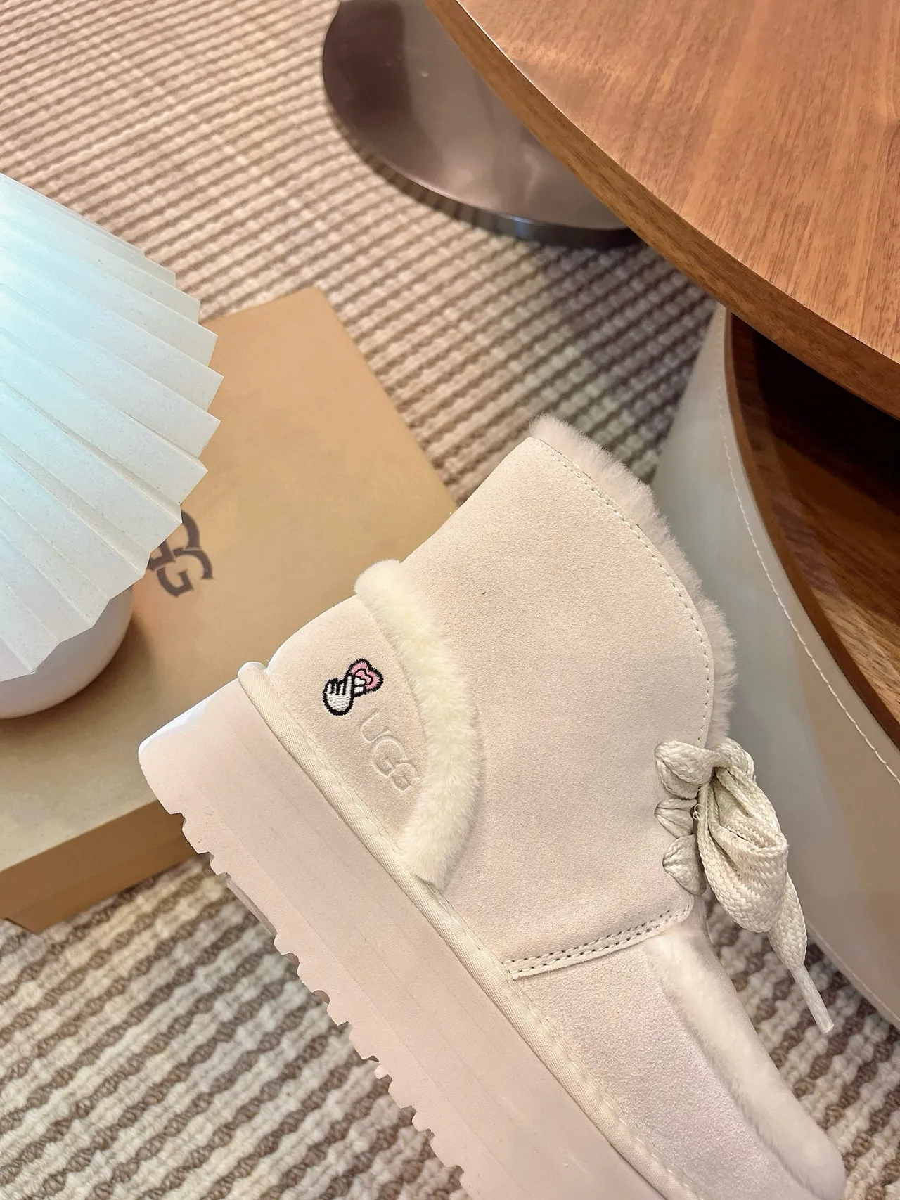 UGG Beige White Platform Sole Shearling-Lined Snow Boots 6