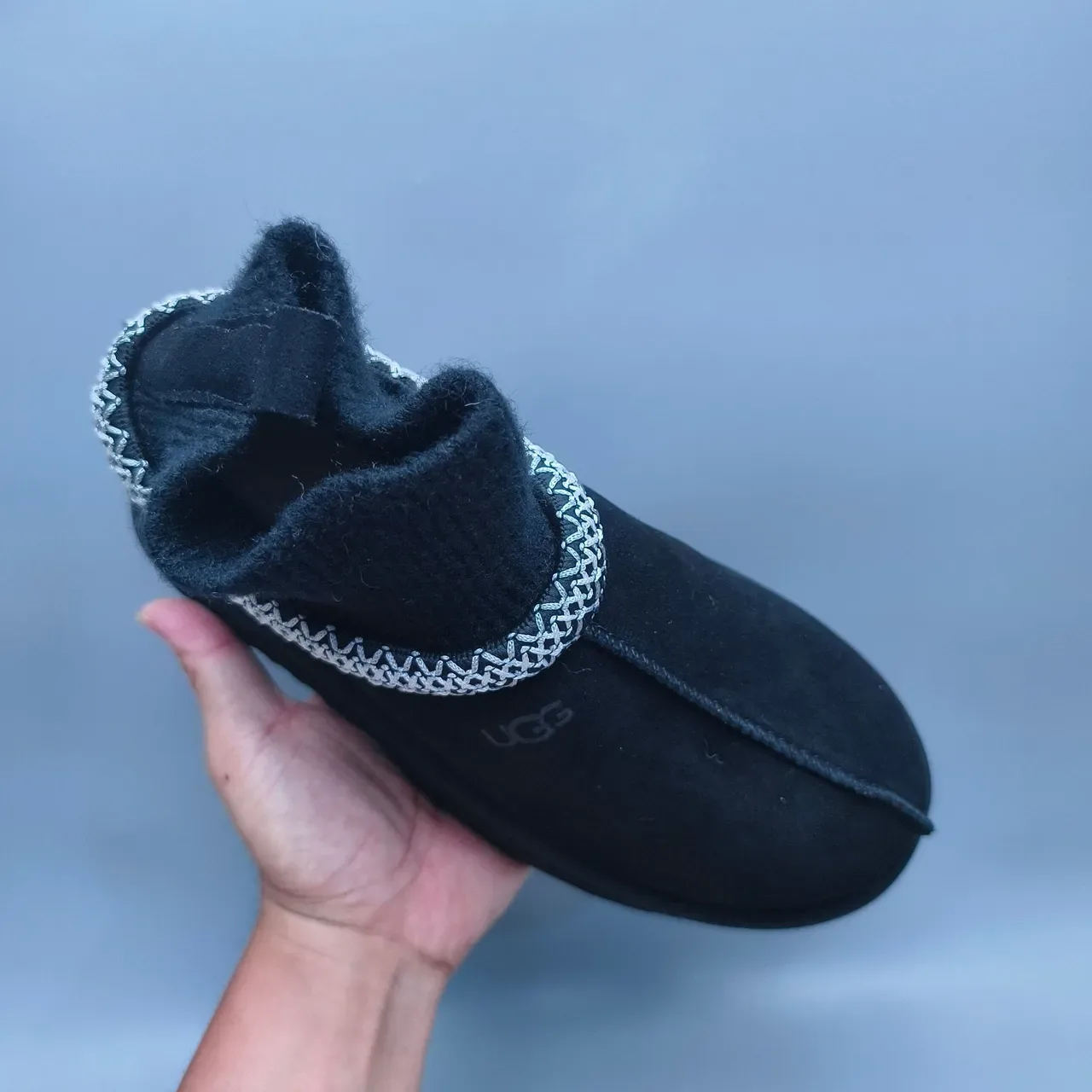 UGG Black Gray Platform Sole Knitted Cuff Snow Boots 3