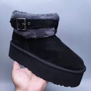 UGG Botas de Nieve Negro y Gris con Suela de Plataforma y Forro de Cordero