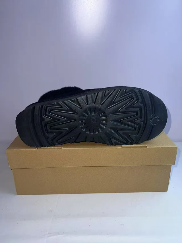 UGG Black Shearling-Lined Suede Upper Casual Shoes 2