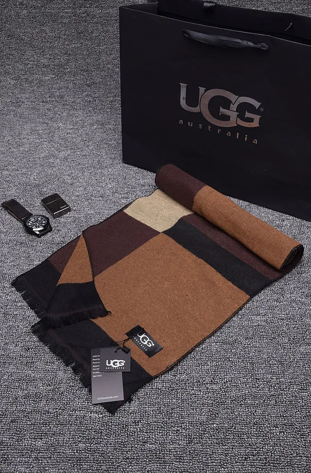 UGG Bufanda de Cachemira Rayada con Flecos de Colores en Bloque 5