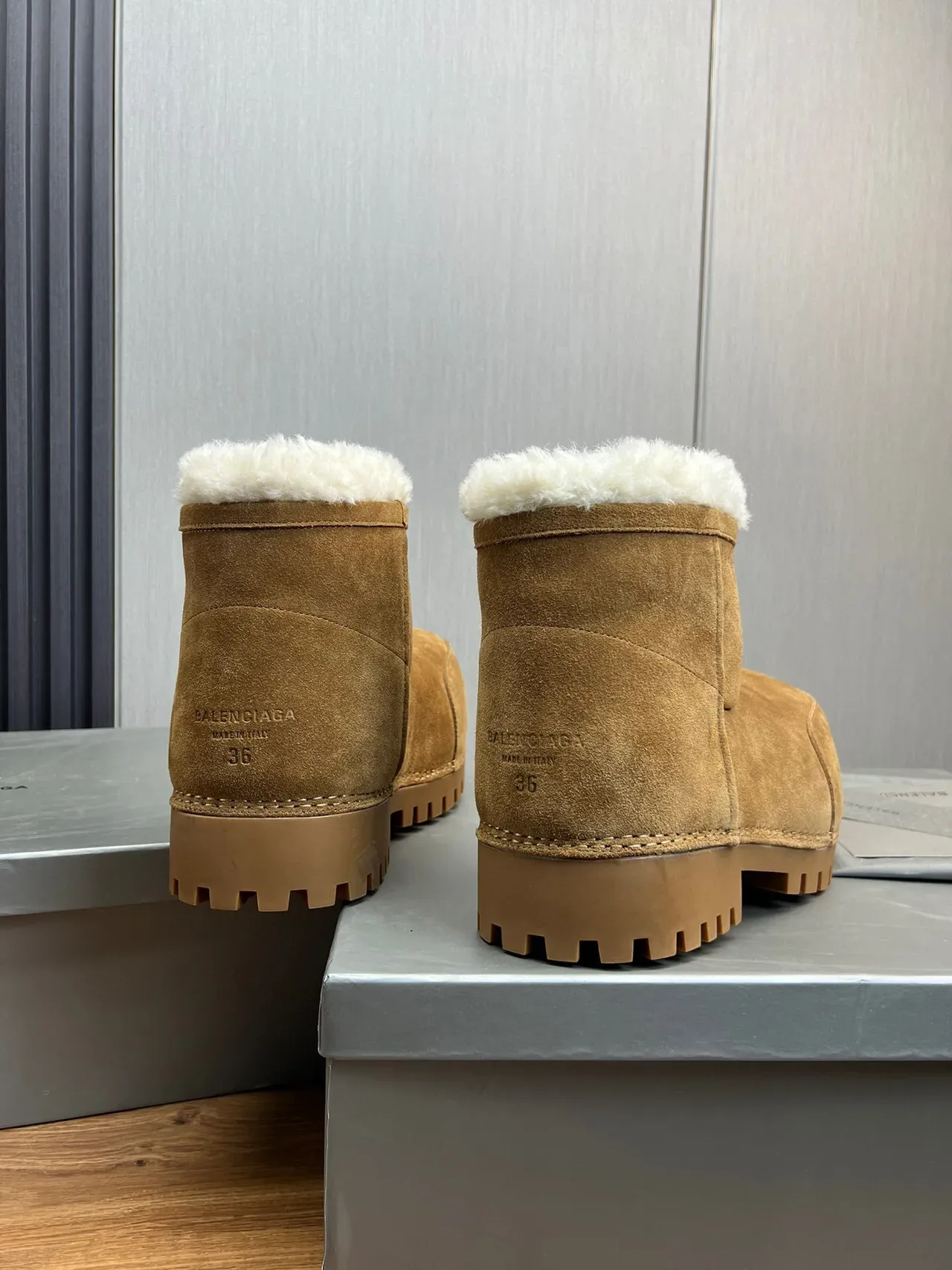 UGG Brown White Suede Upper Shearling-Lined Cuff Snow Boots 5