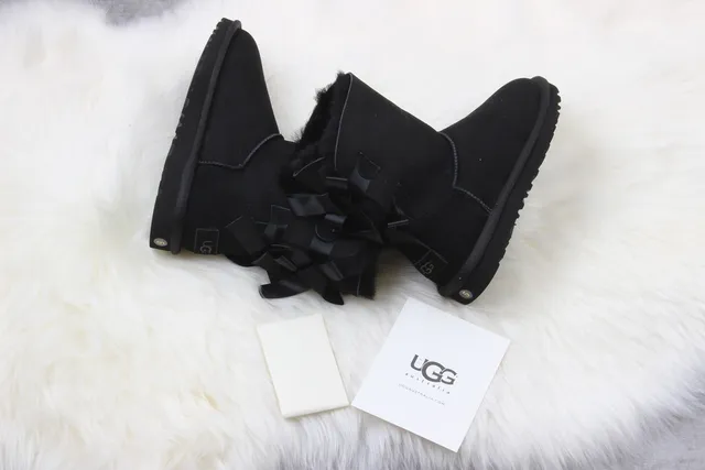 UGG Classic Mini Bow Black Snow Boots 5