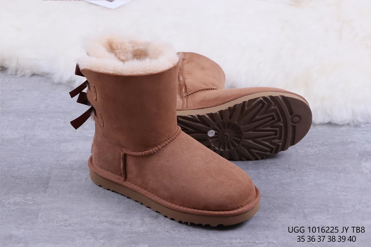 UGG Classic Mini Bow Chestnut Snow Boots 10