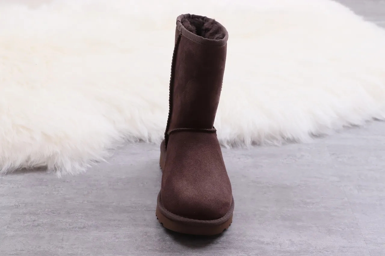 UGG Classic Short Chocolate Brown Suede Snow Boots 7