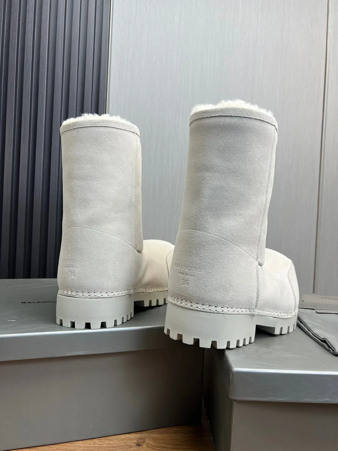 UGG Gray Suede Upper Shearling-Lined Cuff Snow Boots 5