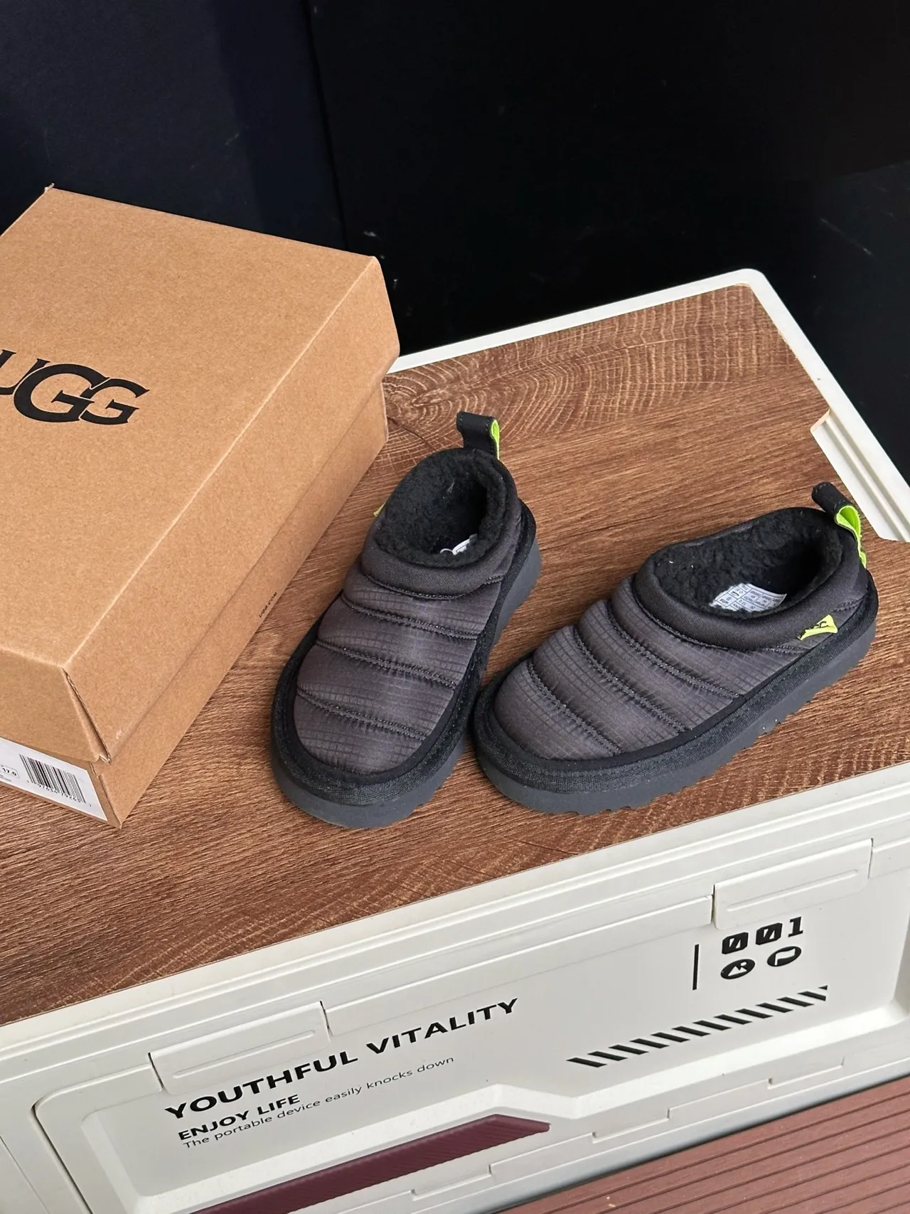 UGG Tasman Vert Armée Blanc matelassé puffer haut fourré col mouton chaussures casuales 18