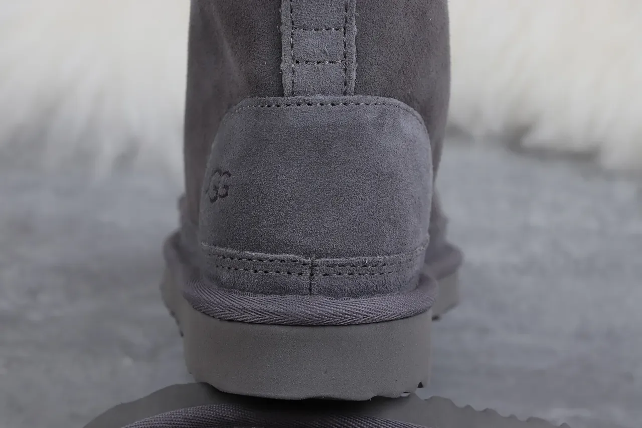 UGG Tasman Charcoal Gray Suede Shearling-Lined Snow Boots 7