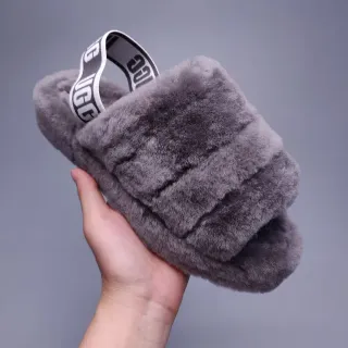 UGG Tasman رمادي نعال مخملية مع Shearling