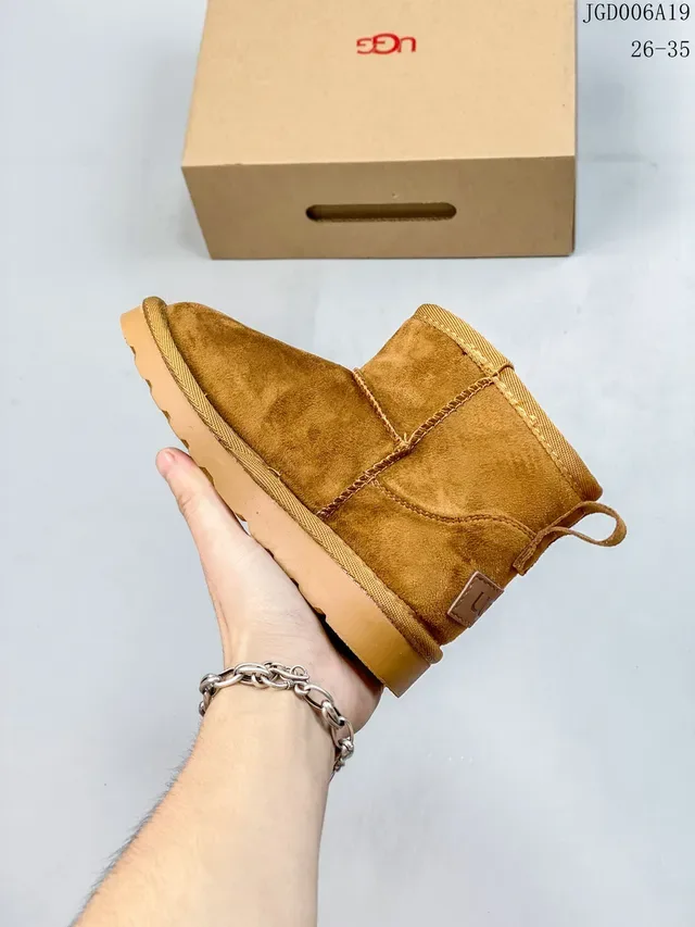 UGG Tasman Logo Néon Slip-On Bottes de Neige 8