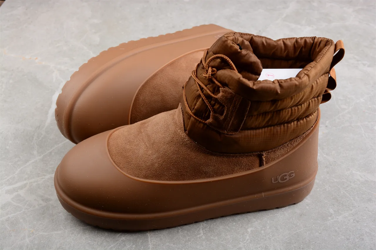UGG Tasman Tan Quilted Collar Snow Boot 8