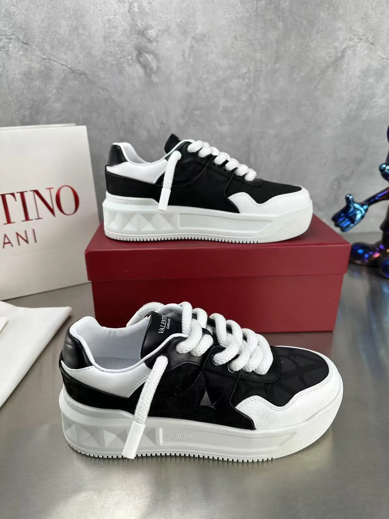 Valentino أسود أبيض كعب منصة سميكة تباين أسلوب حياة رياضي 8