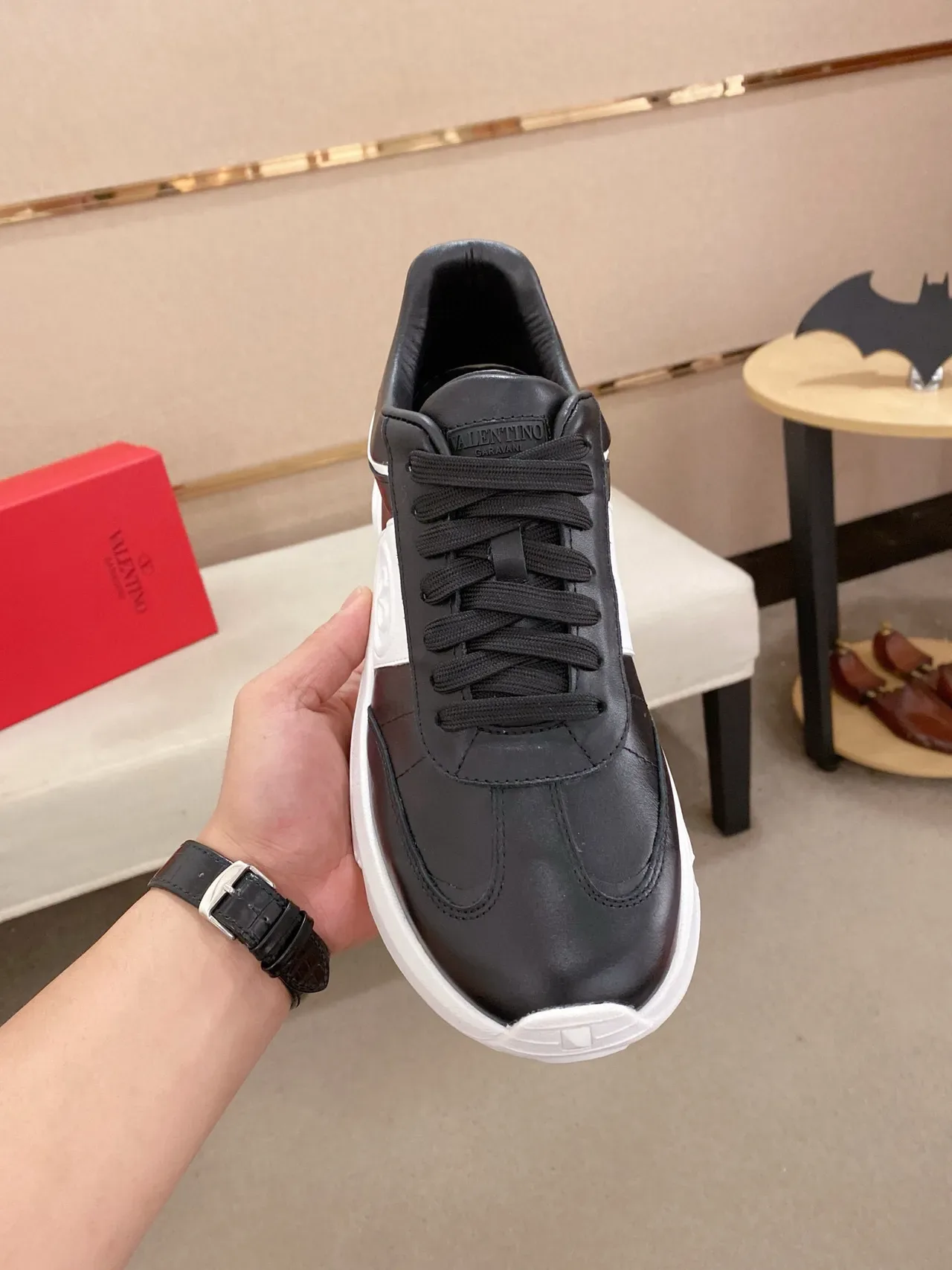 Valentino Preto Branco Couro Superior Sola Gruesa Esculpida Tênis Lifestyle 2