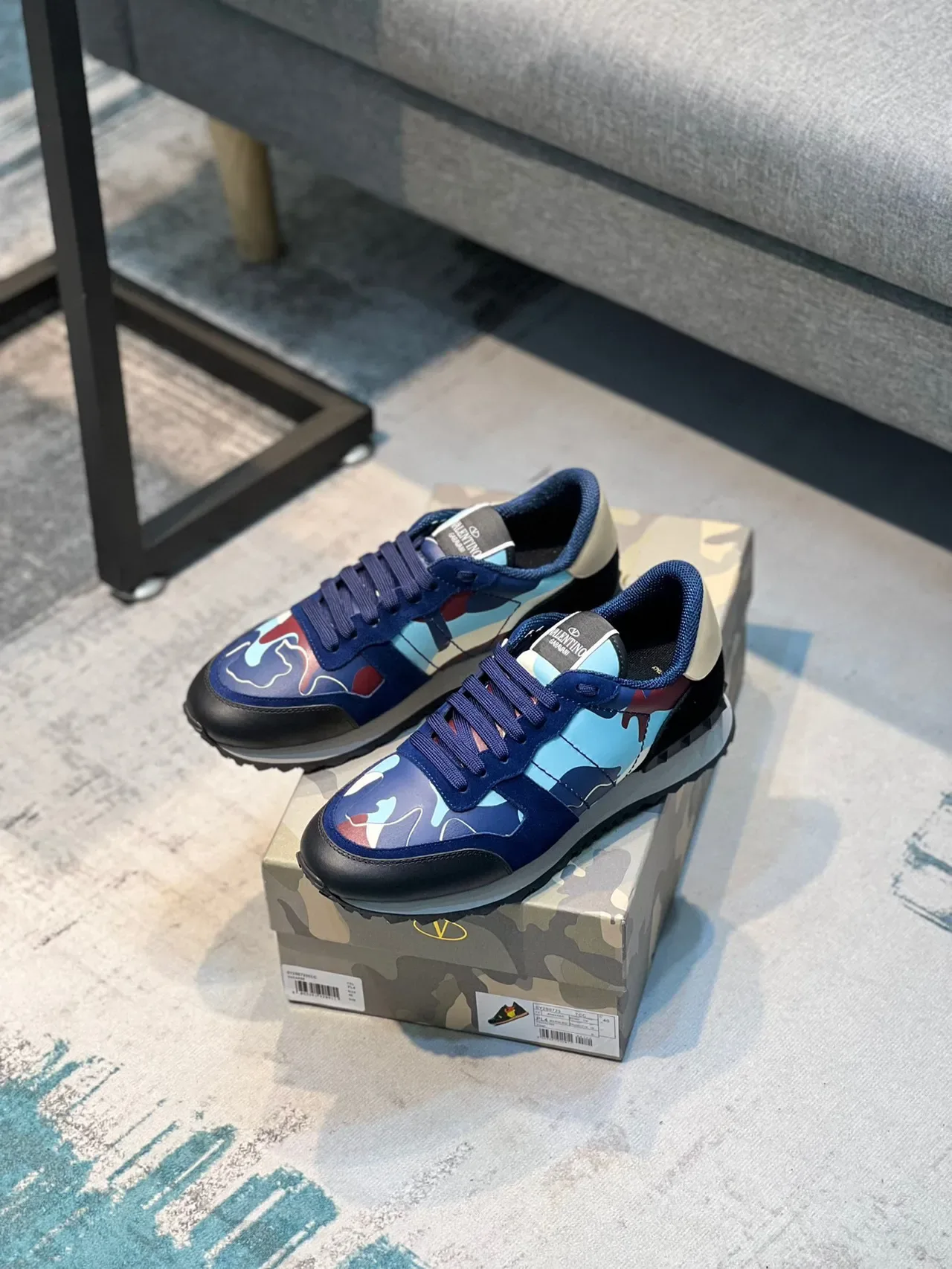 Valentino Rockstud Camouflage Bleu Marine Sneakers Lifestyle 7