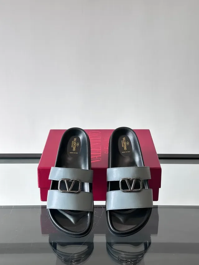Valentino Rockstud Slide Sandales Plates en Cuir à Double Bride Casual 3