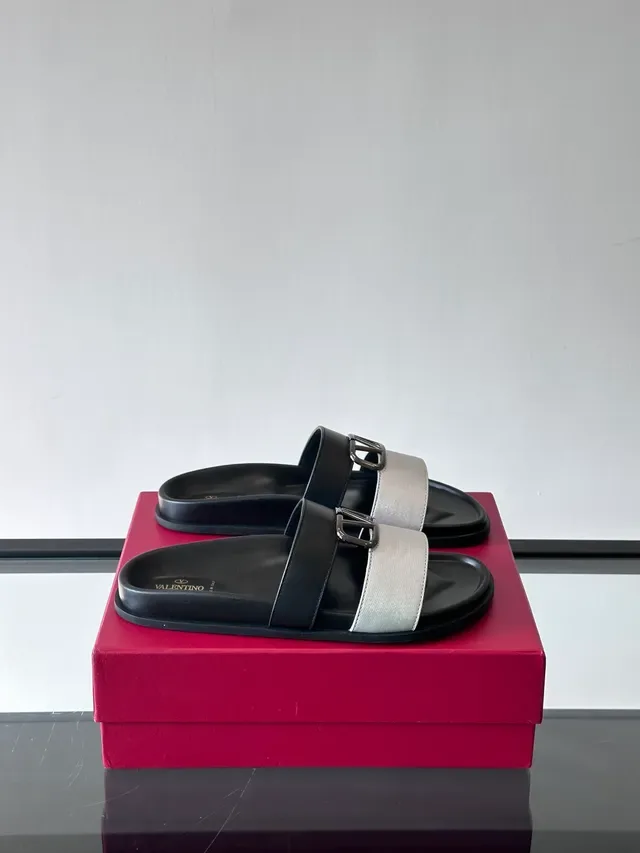 Valentino Rockstud Slide Sandales Plates en Cuir à Double Bride Casual 12