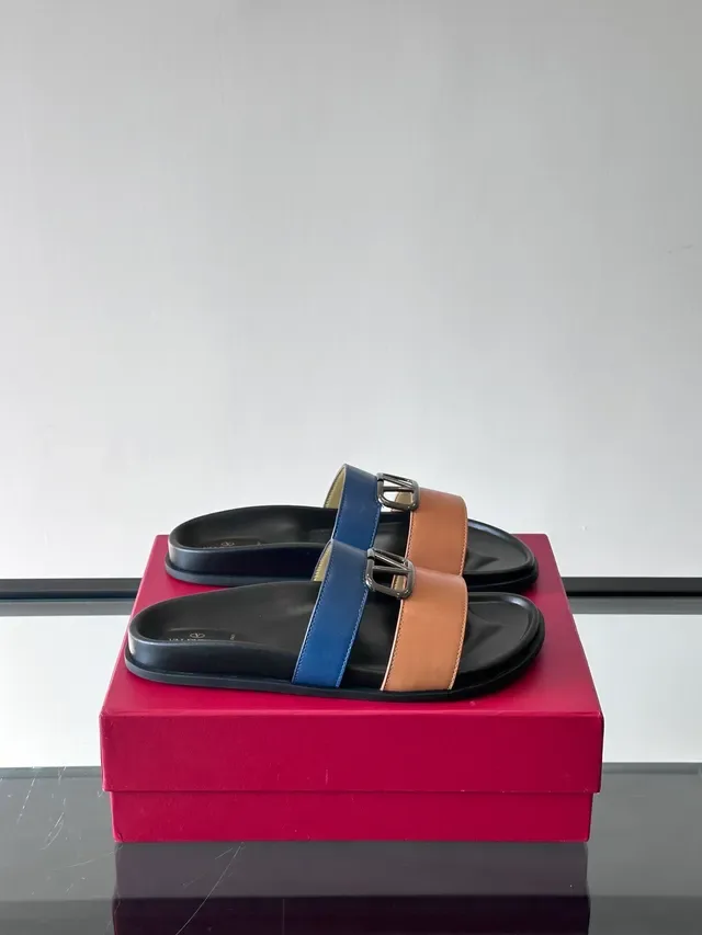 Valentino Rockstud Slide Sandales Plates en Cuir à Double Bride Casual 15