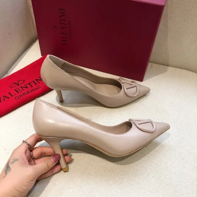 Valentino VLogo Beige Gold Pointed-Toe Stiletto Heel Pump 4