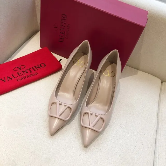 Valentino VLogo Beige Gold Pointed-Toe Stiletto Heel Pump 5