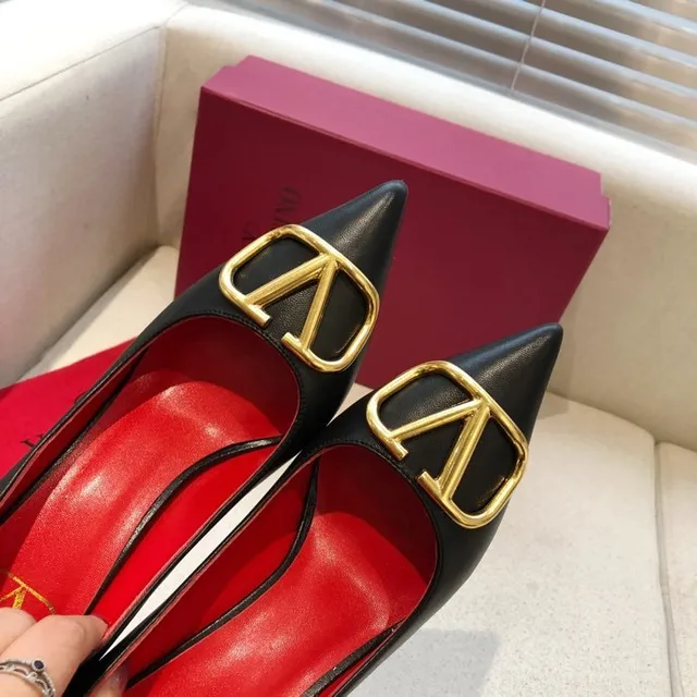 Valentino VLTN Preto Vermelho Ponta Dedo Saltos Stiletto 6