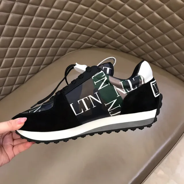 Valentino VLTN Sneakers Lifestyle imprimé Camouflage en Daim 3