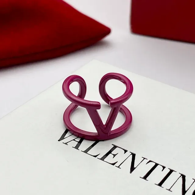Valentino VLTN Interlocking Double-V Magenta Enamel Ring 5