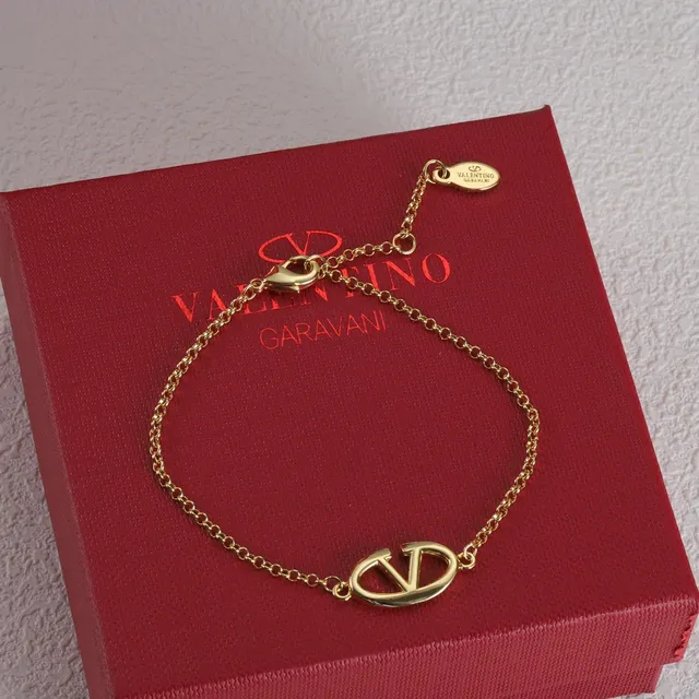 Valentino VLTN Oval Logo Chain Bracelet 3