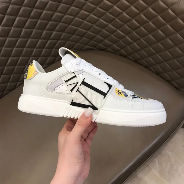 Valentino Blanc Multicolore Low-Top Élastique VLTN Sangle Sneakers Lifestyle 1