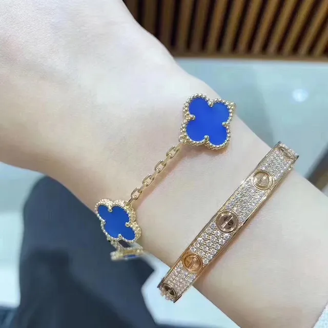 Van Cleef & Arpels Alhambra Cinq motif Émail bleu Bracelet en or 2