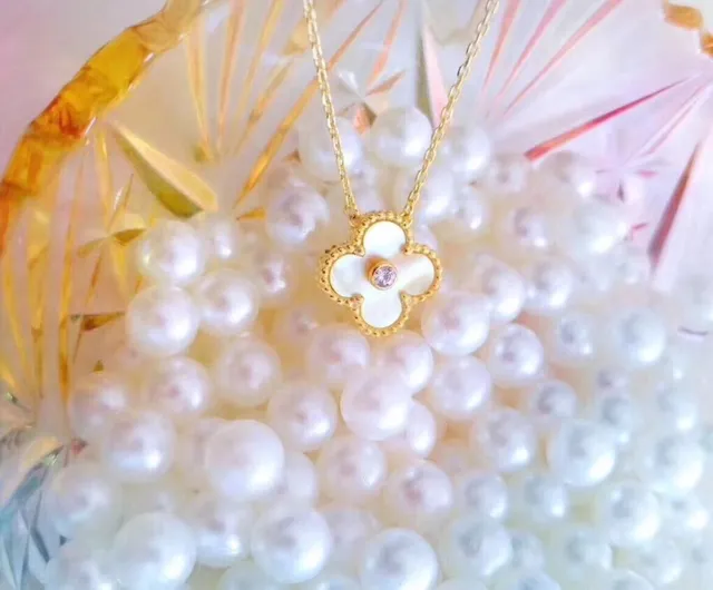 Van Cleef & Arpels Alhambra Four-Leaf Clover Mère-de-Perle et Diamant Collier 3