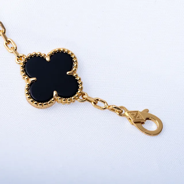 Van Cleef & Arpels Alhambra Five Motif Bracelet en or et émail noir 3