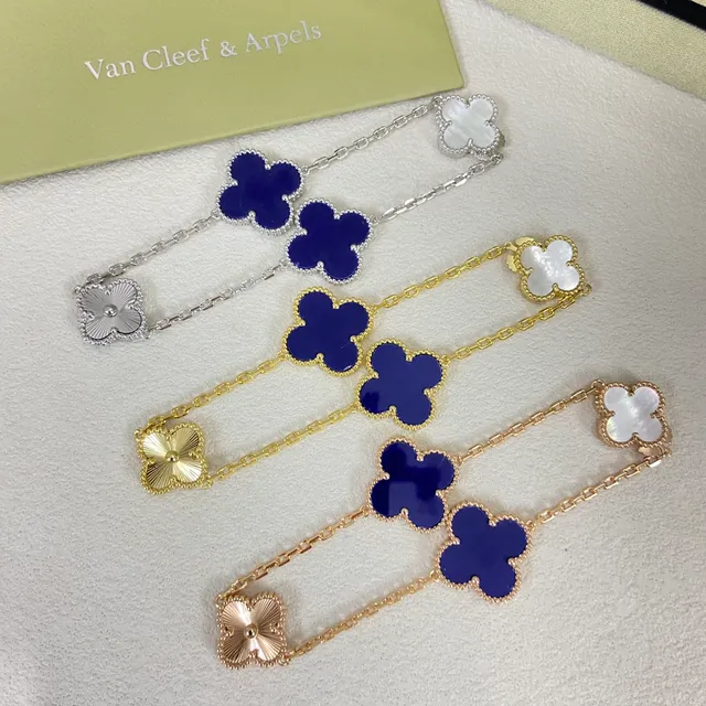 Van Cleef & Arpels Alhambra Trèfle à quatre feuilles Motif Colliers de chaîne 6