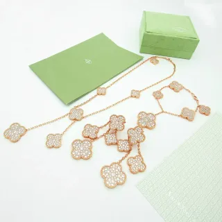 Van Cleef & Arpels Alhambra Gold White Pavé-Set Clover Motifs Rose Chain-Link Construction Necklace