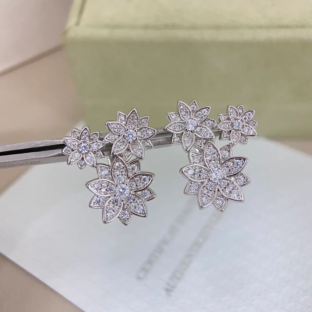 Van Cleef & Arpels Floral Pavé Stud Earrings 3