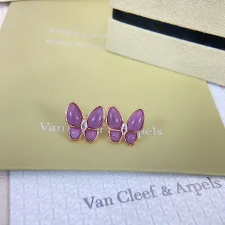 Van Cleef & Arpels Papillon فراشة أرجواني كابوشون حلق