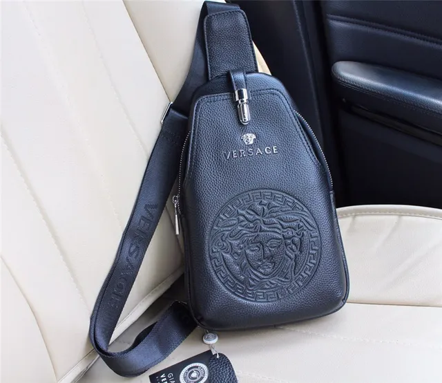 Versace Sac Bandoulière Noir Argent Tête de Médusa Embossée Motif Greca Borde 7