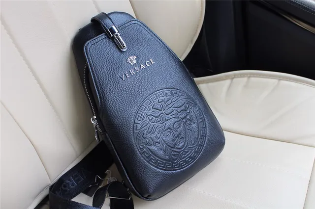 Versace Sac Bandoulière Noir Argent Tête de Médusa Embossée Motif Greca Borde 8