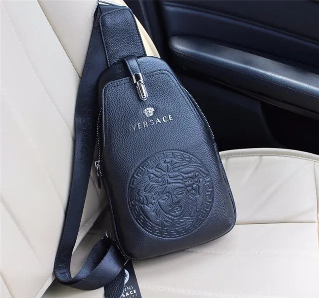 Versace Sac Bandoulière Noir Argent Tête de Médusa Embossée Motif Greca Borde 9