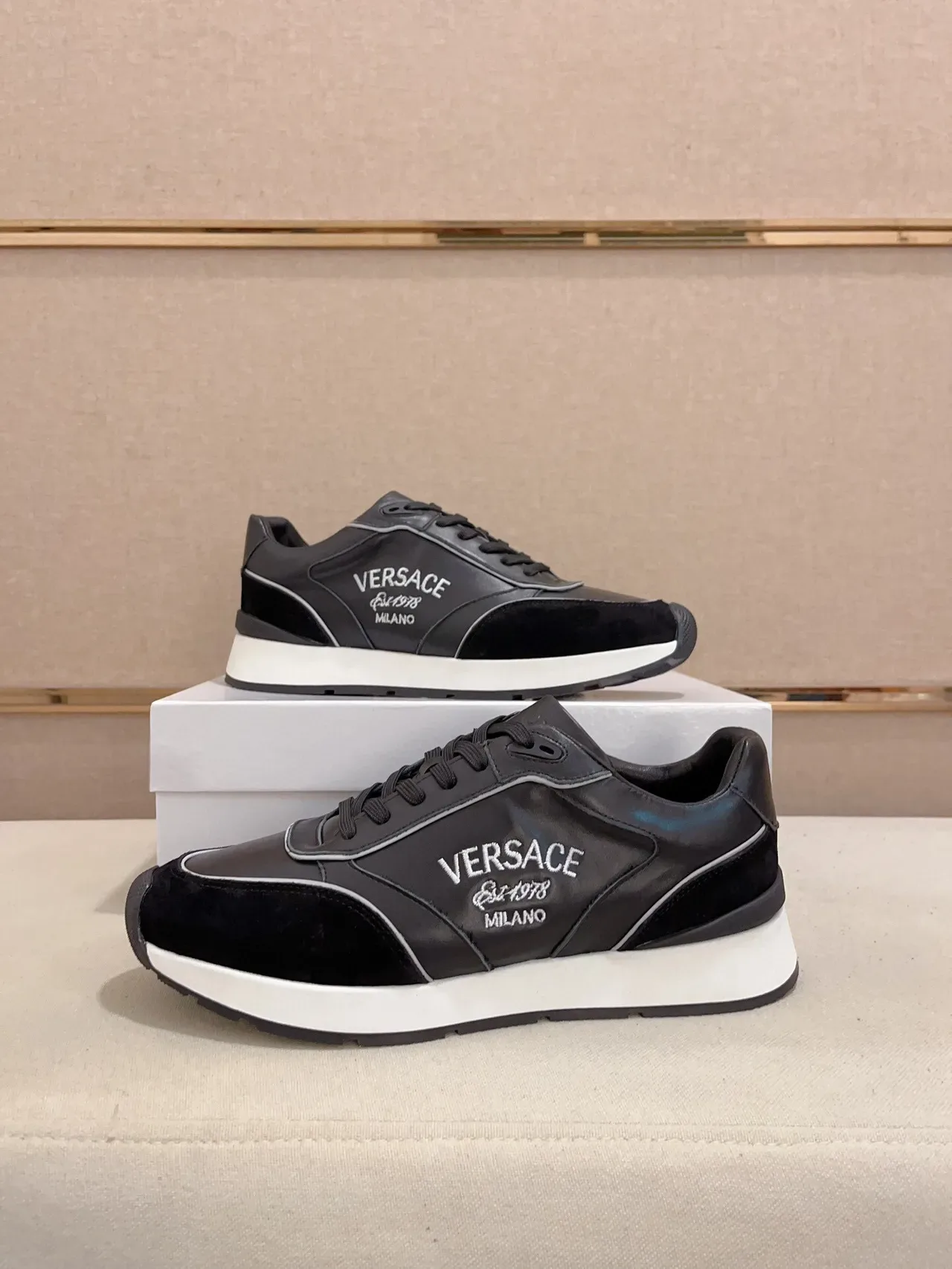 Versace Black White Mixed-Material Upper Suede And Leather Lifestyle Sneakers 6